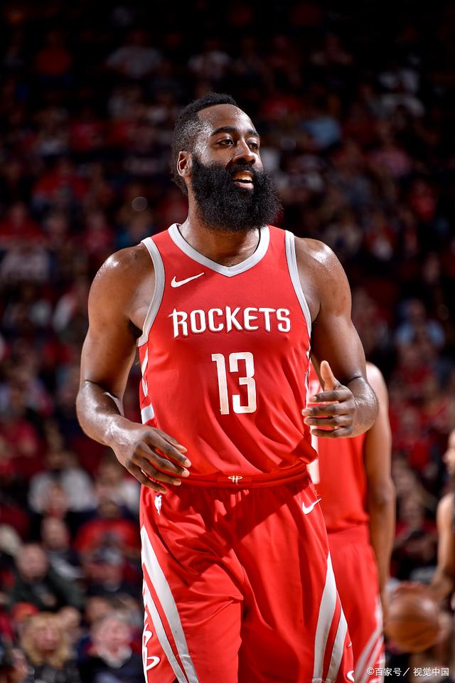 萨拉赫缺席欧冠名单后晒训练照，卡拉格发文力挺利物浦（萨拉赫落选欧冠名单后晒训练照，卡拉格发声力挺利物浦）