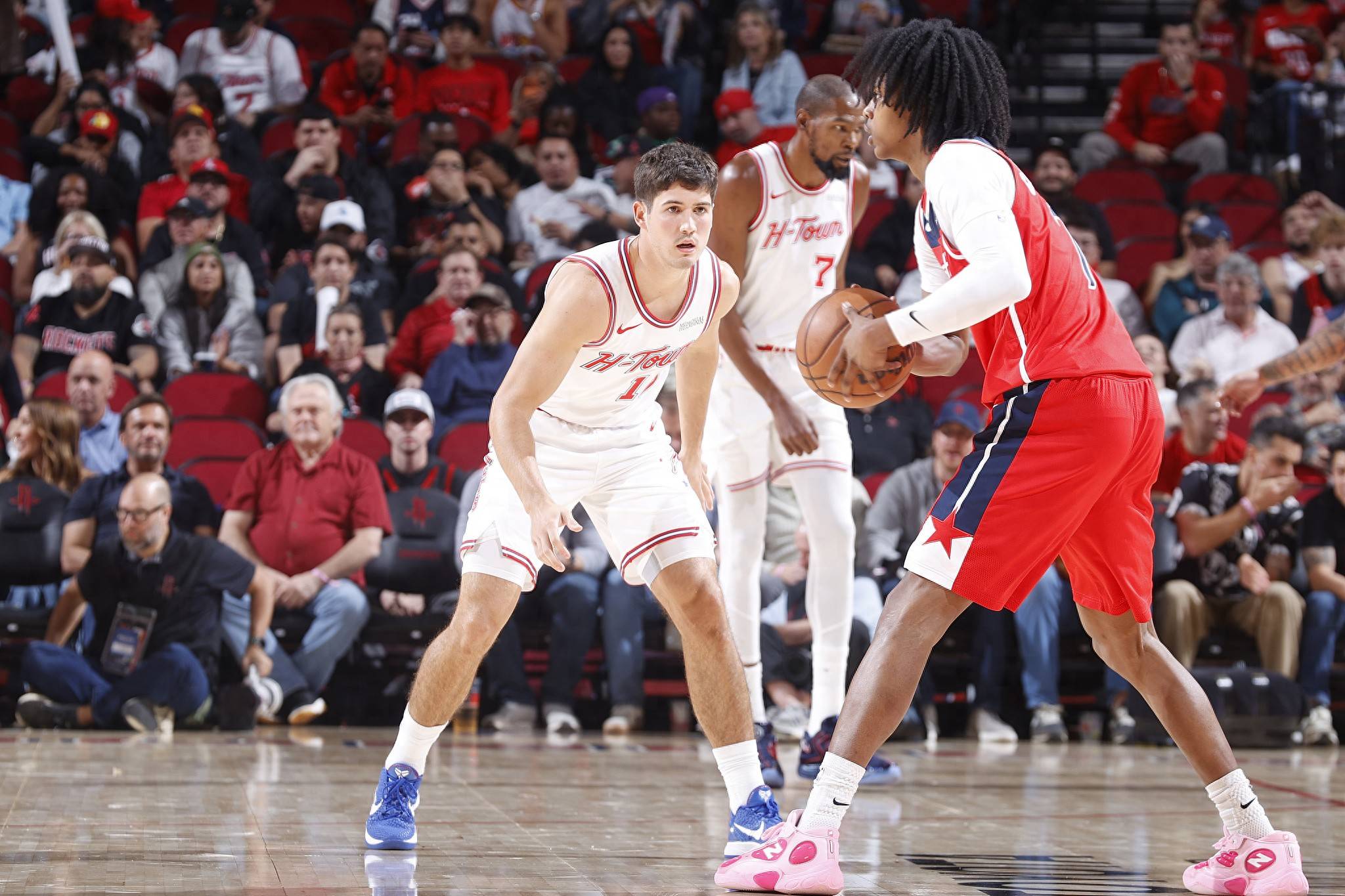 荷媒：阿贾克斯将与小克鲁伊夫会面，他是贾府新任总监候选人（荷媒：阿贾克斯计划与小克鲁伊夫会谈，他已进入新总监候选名单）