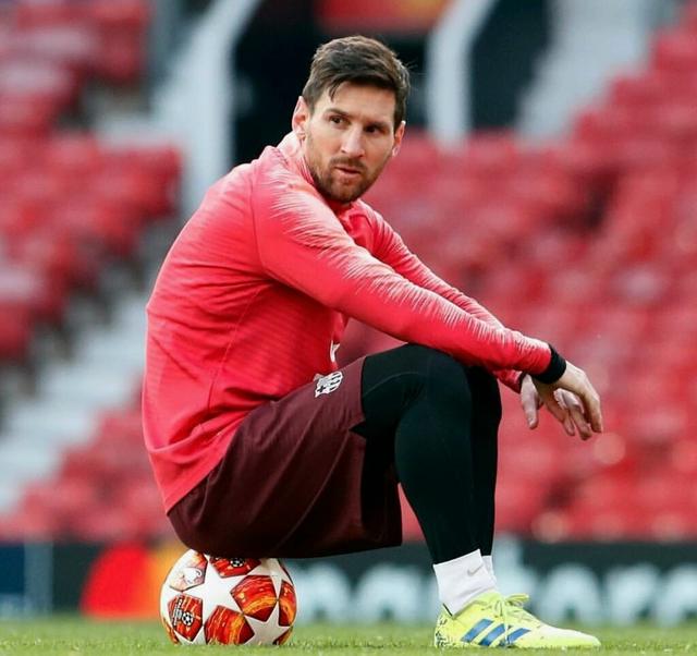 惊天倒钩！官方：蒙铁尔倒钩世界波当选2025普斯卡什奖（年度最佳进球！蒙铁尔倒钩世界波荣膺2025普斯卡什奖）