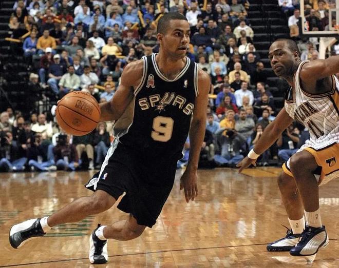 詹姆斯：我们明白健康才是最重要的，希望某个时刻能全员齐整（詹姆斯：健康最关键，盼有朝一日全员到齐）