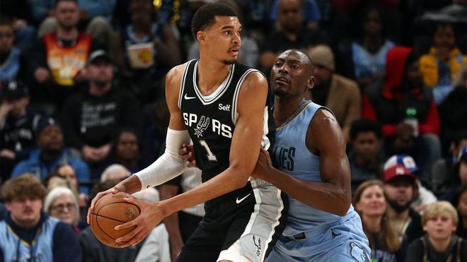 另类追星！美女主持张纯烨与偶像张稀哲一起合拍舞蹈视频（花式追星！人气主持张纯烨与偶像张稀哲同框合拍舞蹈视频）