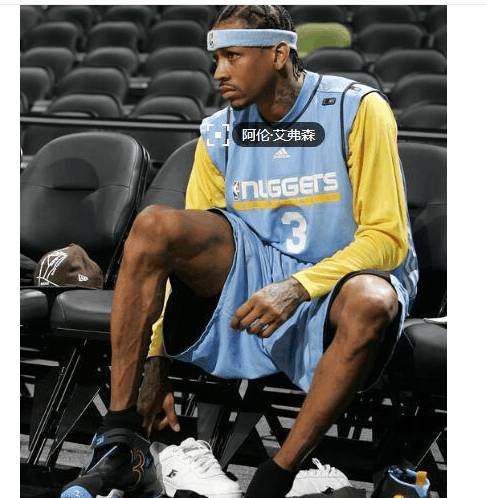 波兰主帅：莱万能在11月出场；巴萨和弗里克没对他感到不满（波兰主帅：莱万11月可出战，巴萨与弗里克并无不满）