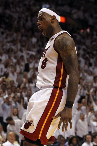 巴萨梅西进球助球队领先皇家社会（梅西破门助巴萨领先皇家社会）