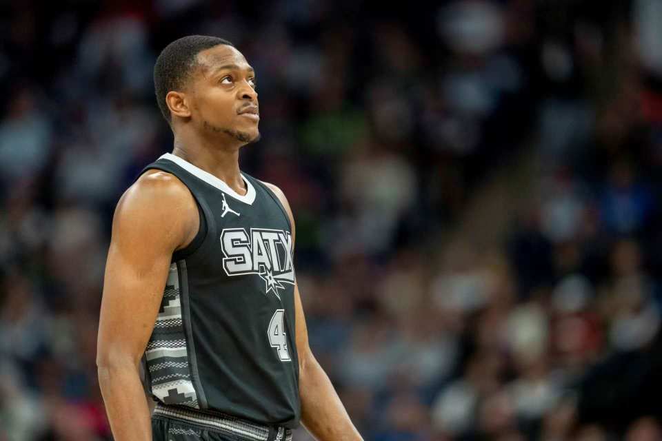 蒙特拉谈战罗马尼亚：他们的教练了解土耳其，我们须发挥100%（蒙特拉谈罗马尼亚之战：对方主帅熟悉土耳其，我们必须全力以赴）