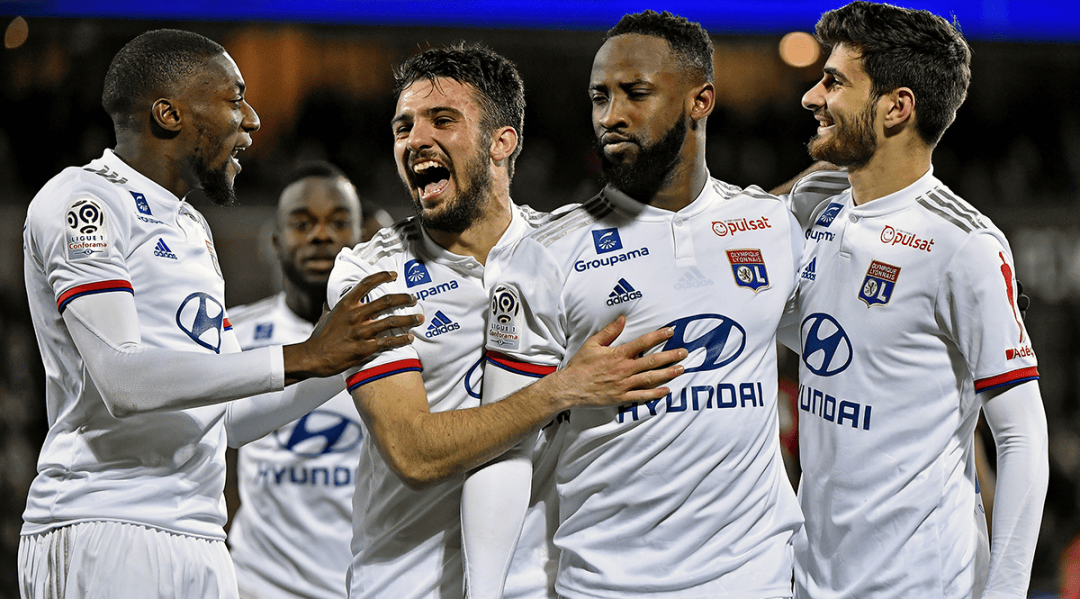 霍伊伦本赛季10场联赛制造5球，上赛季32场英超仅制造4球（霍伊伦本季联赛10战造5球，已超过上季英超32场仅4球）