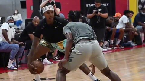 🙄经纪人 ：03年运作C罗350万欧加盟切尔西遭拒绝（经纪人透露：2003年曾以350万欧促成C罗投切尔西，遭拒）