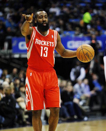 CBA：辽宁男篮稳住局势 客场战胜福建（CBA：辽宁男篮客场力克福建，稳住战局）