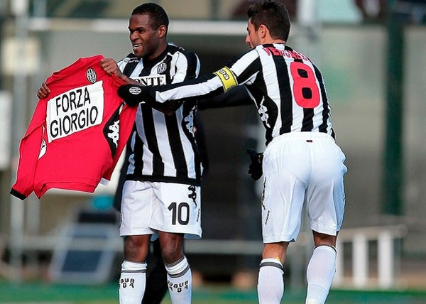 鹈鹕队对赫伯特·琼斯的交易意向（鹈鹕队关于赫伯特·琼斯的交易动向）