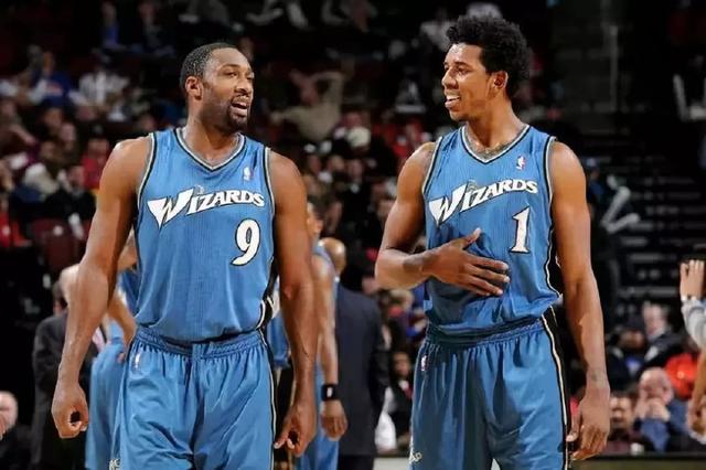 青少年足球成长的关键期（青少年足球发展的黄金阶段）