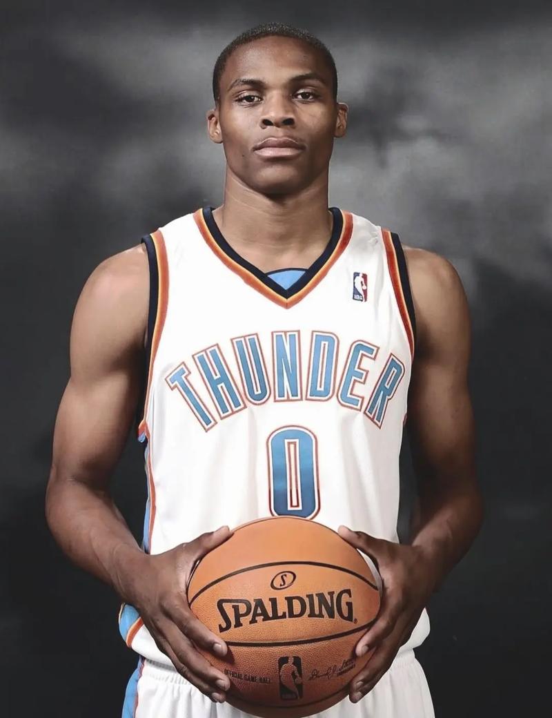 生涯第17年！哈登：我依然想告诉年轻人我能在你头上砍50分（哈登生涯第17季：我仍要向年轻人证明，能在你头上砍下50分）